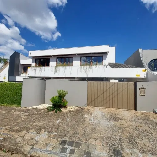 Casa com 10 salas (05 bwc) para alugar, 390 m² úteis (05 vagas e área gourmet) por R$ 14.5