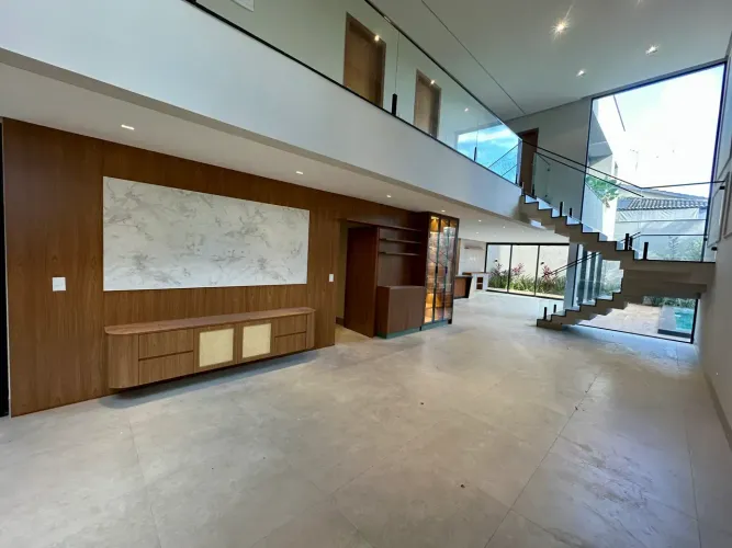 Casa à venda no Condomínio Jardins Madri Goiânia GO | Sobrado alto padrão com 4 suítes, a
