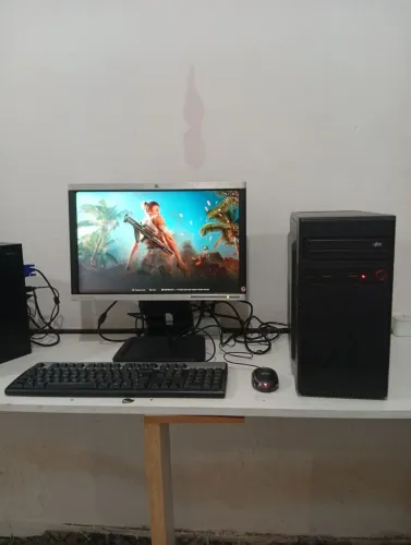 Vende se Pc completo core i3 4 geração 8gb memória HD de 500gb trecado e mause monitor 19 