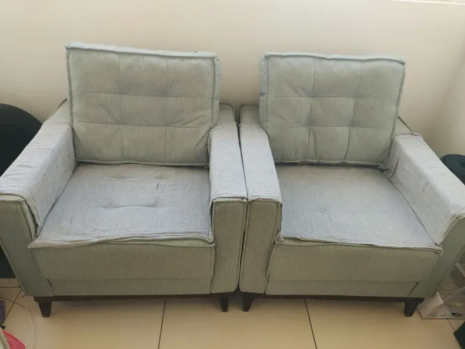 Conjunto 2 poltronas de sala PARA REVESTIMENTO preste atenção no anúncio