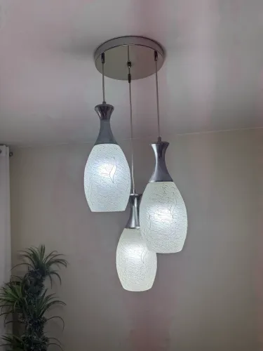 Lustre Pendente Triplo Luxo - Vidro Trabalhado e Acabamento Cromado