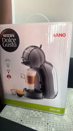Vendo Cafeteria Nescafé Dolce Gusto mine Preta com suporte para cápsulas 