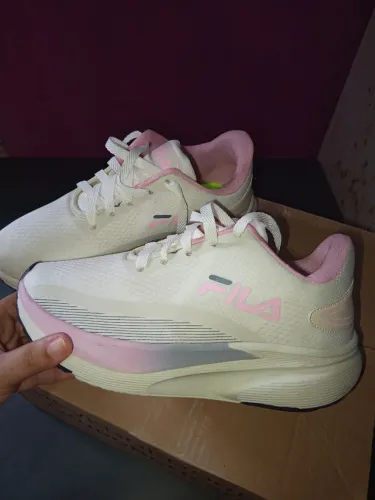 Vendo tênis esportivo nunca usado/novo!?