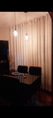 Mesa de jantar 4 cadeiras