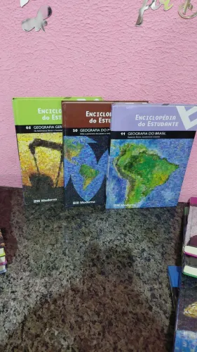 Kit enciclopédia do estudante.