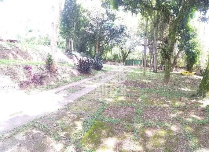 Chácara com 8.800m² em Rio do Ouro, Niterói | Vista para a cidade e área verde