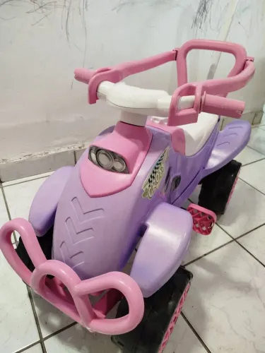 Motinha infantil menina