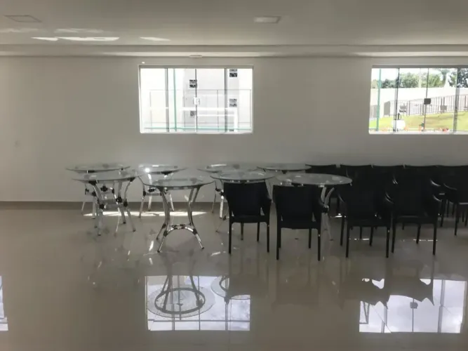 "Apto 2/4 Com Piscina e Armários Planejados Por Apenas 1.750,00 Com Condomínio, Água e Gás