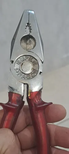 Alicate universal 8 pol. Chinês  cabo acetato  antigo ! 