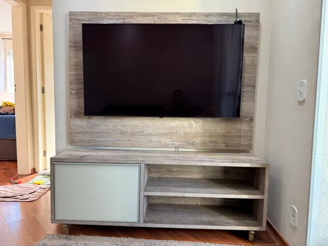 Rack móvel (rodinhas) e painel para TV