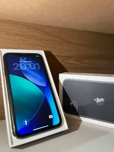 iPhone 11