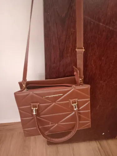 Linda bolsa feminina nova com alça