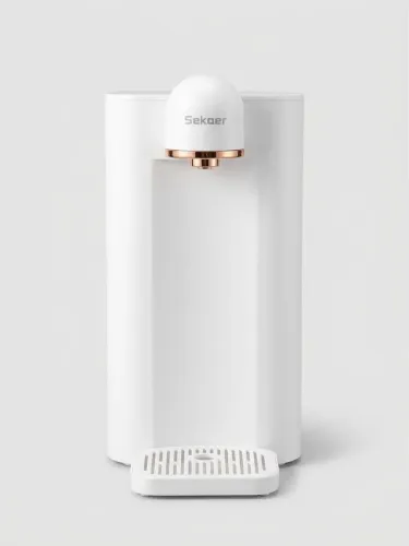 Dispenser de água quente instantâneo
