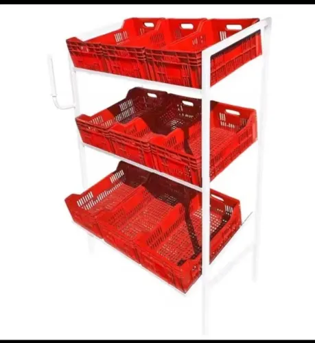 Expositores  de frutas e verduras. 