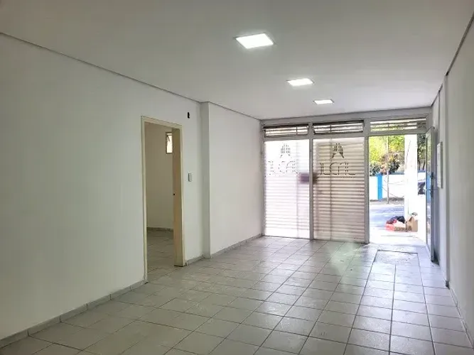 LOCAÇÃO - LAPA CASA TÉRREA 150M2 Á.C 07 SALAS COZINHA ÁREA EXTERNA 02 VAGAS!!!
