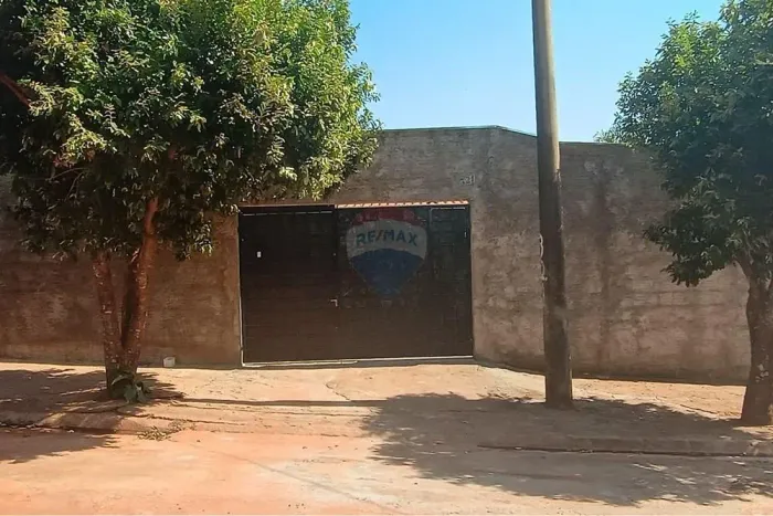 Casa Nova Mobiliada 2 Quartos com Suíte Quintal Amplo Recanto dos Dourados.