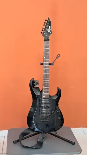 Guitarra Cort X-6 Superstrato com Floyd Rose HSH X6