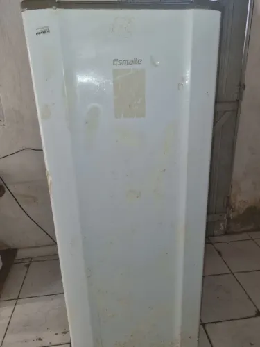 GELADEIRA BARATA, FUNCIONANDO PRA VENDE HOJE, LEIA DESCRIÇÃO 