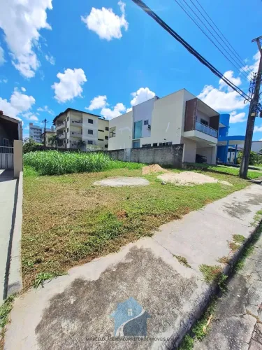 Lote no Condomínio Morumbi - Flores