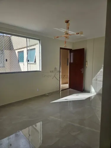 Oportunidade - Apartamento - Bosque dos Eucaliptos - Condominio Dona Elsa - 2 Dormitórios