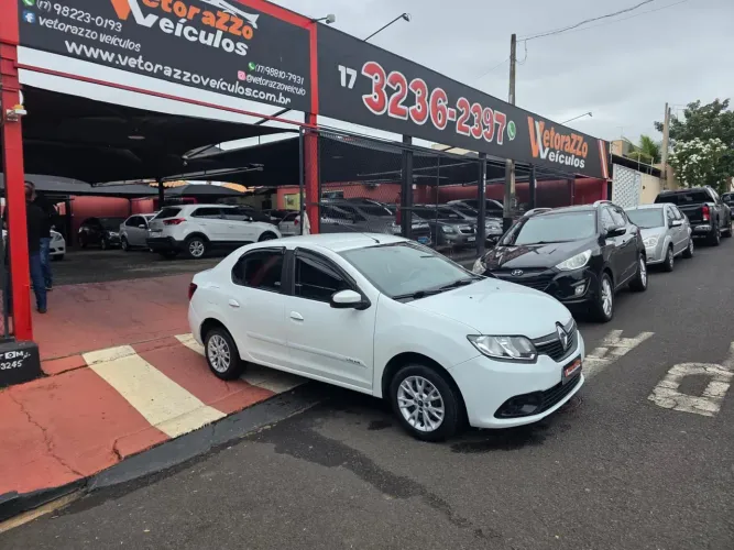 Renault Logan Expression Hi-flex 1.6 8V 4P 2016