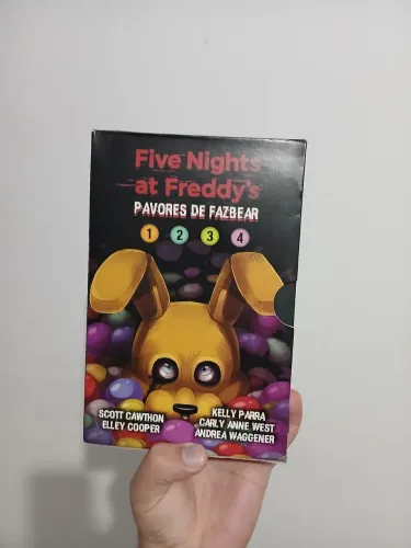 Livros da Série de Jogos Five Nights at Freddy's
