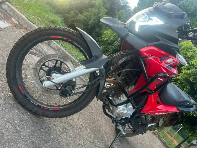 Vendo AZ Avelloz Extreme 160cc único dono 24/25