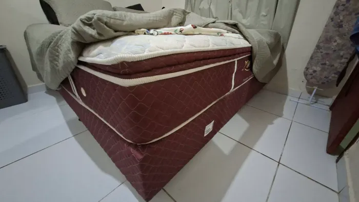 Cama King Size 2,00 x 1,98