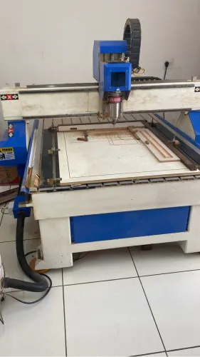 Máquina CNC ROUTER