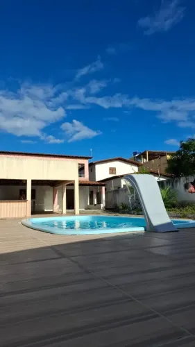 Linda casa à venda com 360m², sendo 3 quartos, quintal e piscina em Jacumã - Conde - PB
