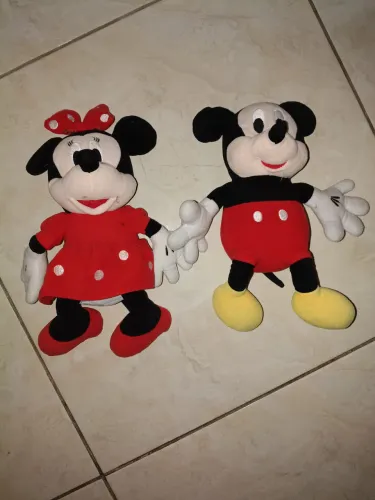 Minie e Mickey R$ 80,00