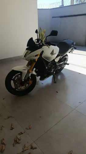 Honda cb600 Hornet ano 11/11