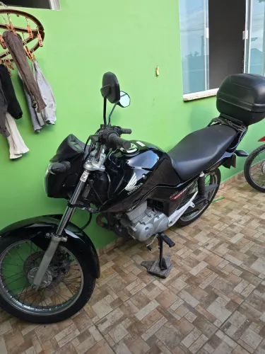Vendo CG Fan ESDI 150 injetada 2015