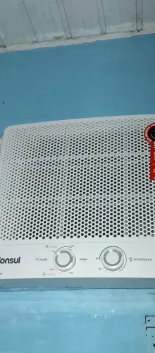 Vendo ar condicionado de janela 10.000 BTUs 127v