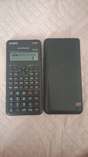 Calculadora CASIO fx-82MS