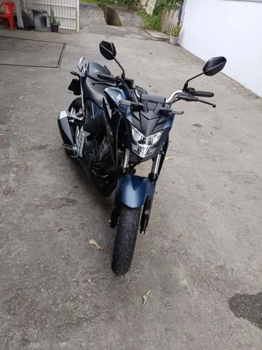 Honda CB 300f Twister 2025