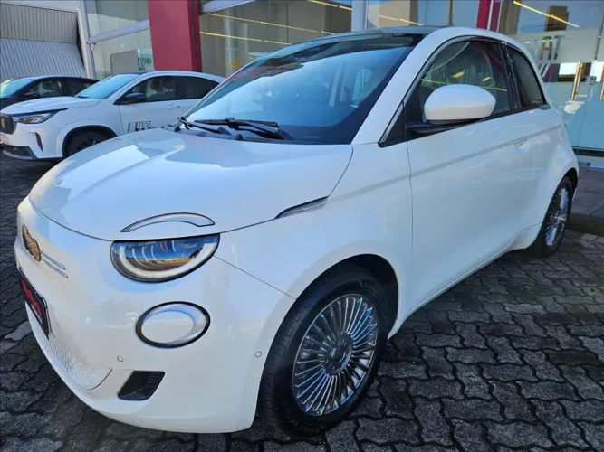 Fiat 500E Icon (elétrico) 2024