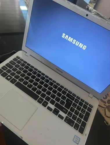 Notebook Samsung Core i3 Com SSD