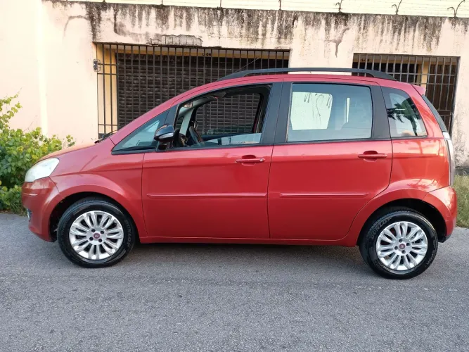 Fiat Idea Attractive 1.4 Fire Flex 8V 5P 2013