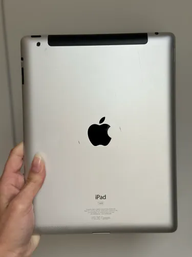 iPad 2 16GB - Excelente Estado/Completo na Caixa