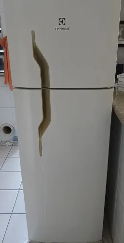 Geladeira Electrolux 260 Litros