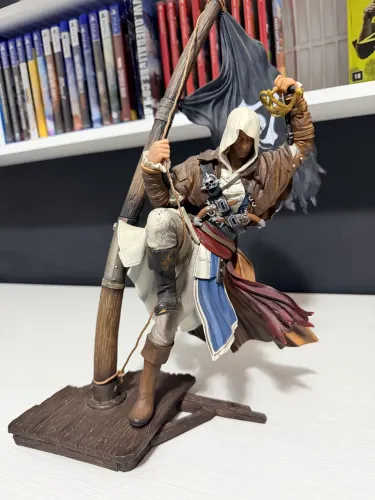 Boneco Edward Kenway Assassins Creed Black Flag
