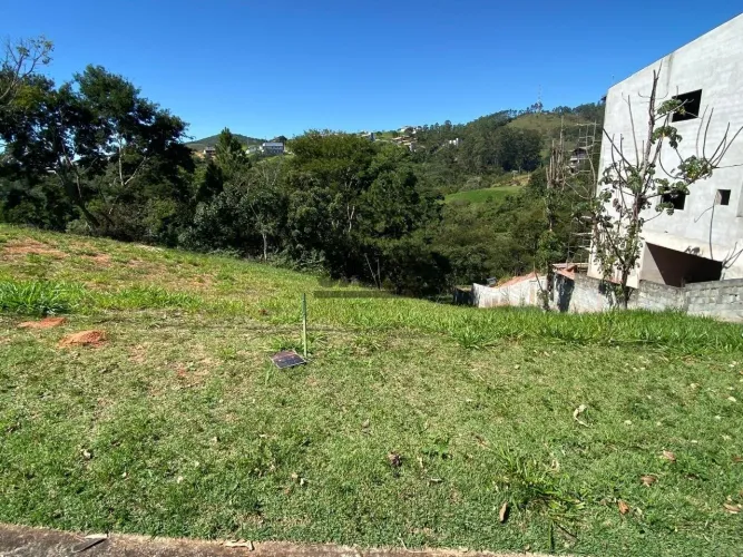 Terreno de 1.000 m² no condomínio Santa Bárbara, em Jambeiro