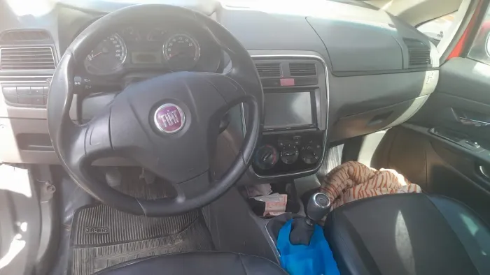Fiat Punto HLX 1.8 Flex 8V 5P 2008