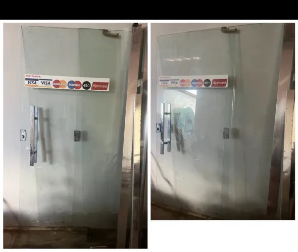 Vendo porta de vidro tamanho:1,40 x 1,90