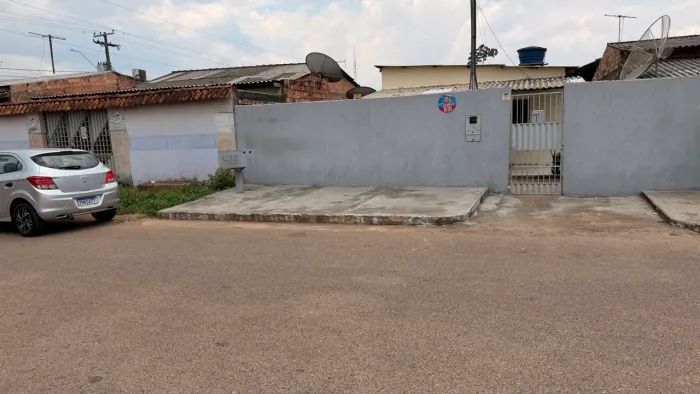 Casa entre a Rio de Janeiro e Raimundo cantuare