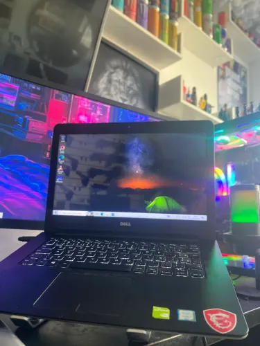Notebook Gamer Dell Core i7 16GB RAM 1000GB Placa de vídeo GeForce 4GB
