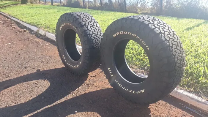 Pneu BF 35 x 12.5 R18