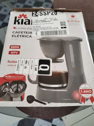 Cafeteira elétrica nova usou 2 vezes pequena pra mim