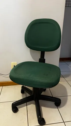 Cadeira de escritório giratória